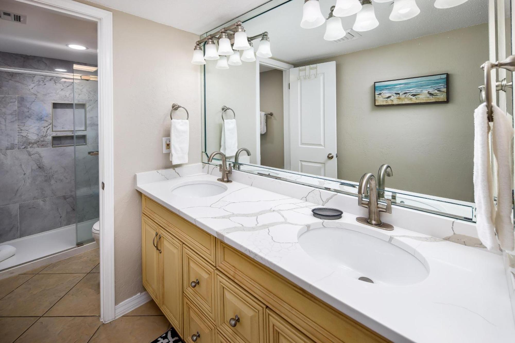 Nautilus 1201 - Gulf Front 2 Bedroom Huge Wrap Around Balcony 2Nd Floor! Fort Walton Beach Buitenkant foto